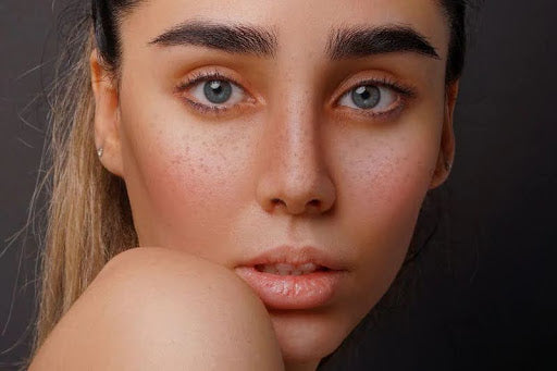 Barrier-Boosting Skincare: Strengthening Your Skin’s Defense